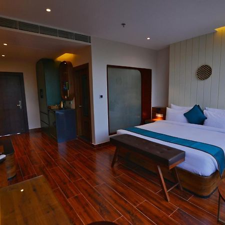 The Convoy Hotel Dibrugarh Εξωτερικό φωτογραφία