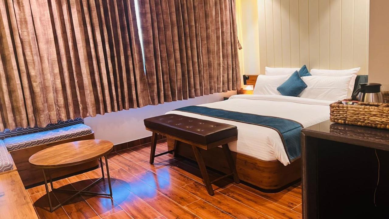 The Convoy Hotel Dibrugarh Εξωτερικό φωτογραφία