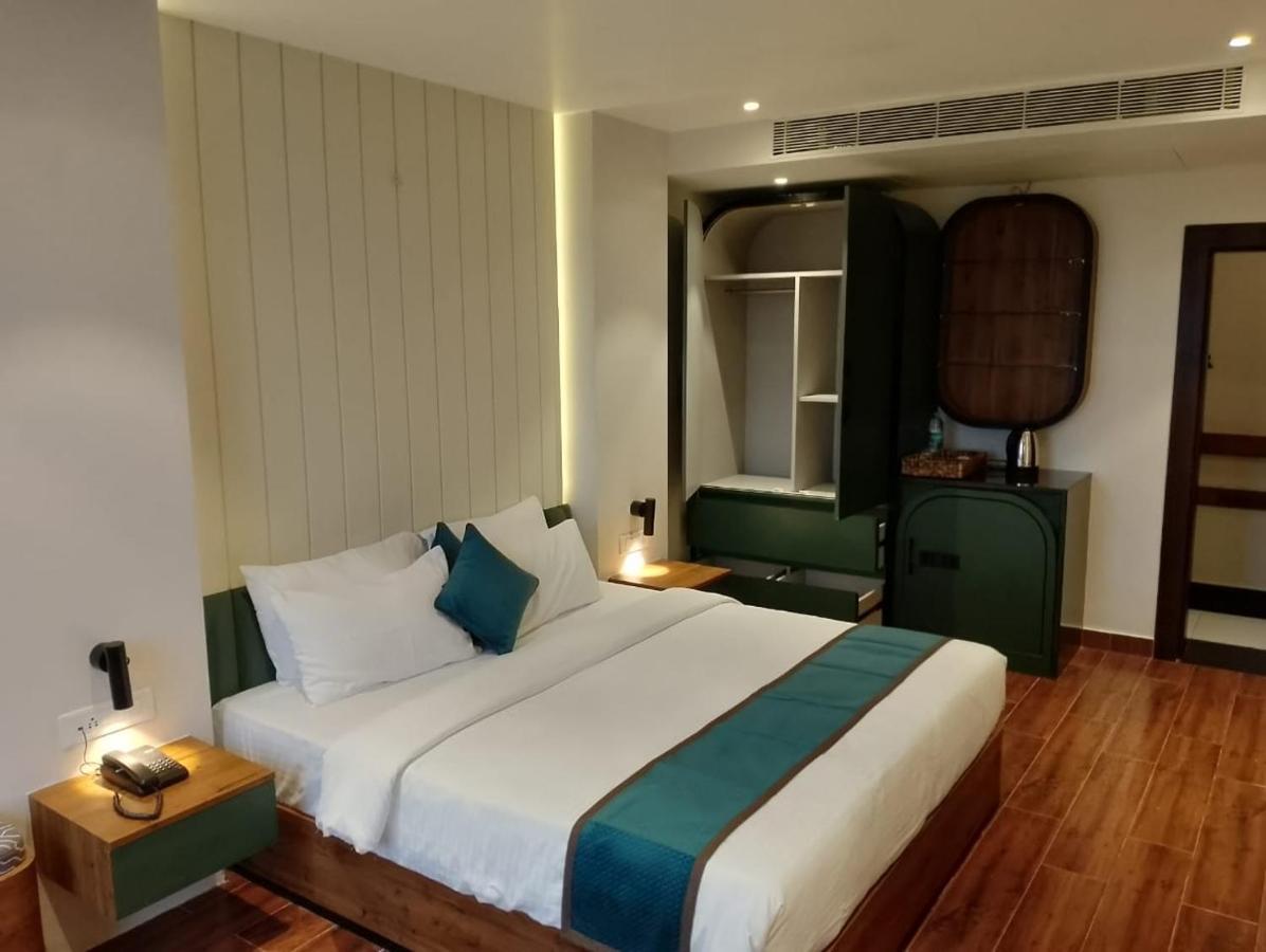 The Convoy Hotel Dibrugarh Εξωτερικό φωτογραφία