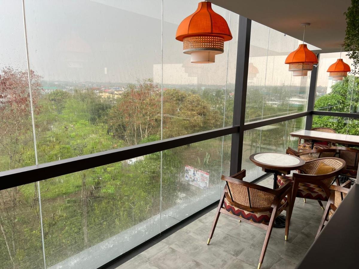 The Convoy Hotel Dibrugarh Εξωτερικό φωτογραφία