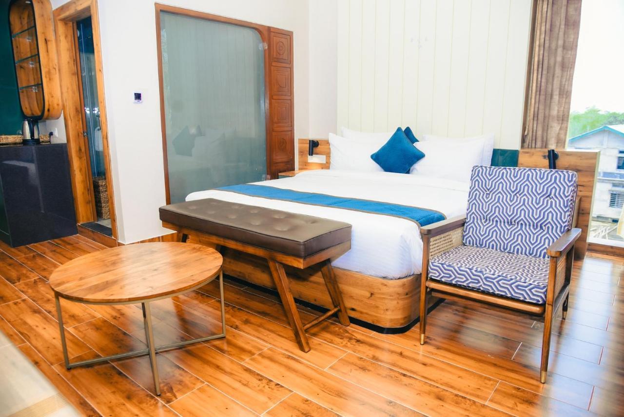 The Convoy Hotel Dibrugarh Εξωτερικό φωτογραφία