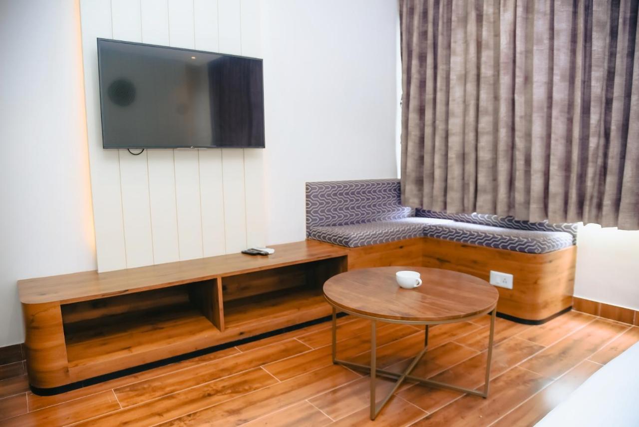 The Convoy Hotel Dibrugarh Εξωτερικό φωτογραφία
