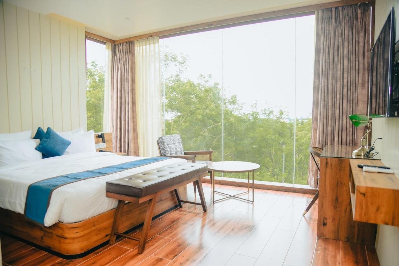The Convoy Hotel Dibrugarh Εξωτερικό φωτογραφία