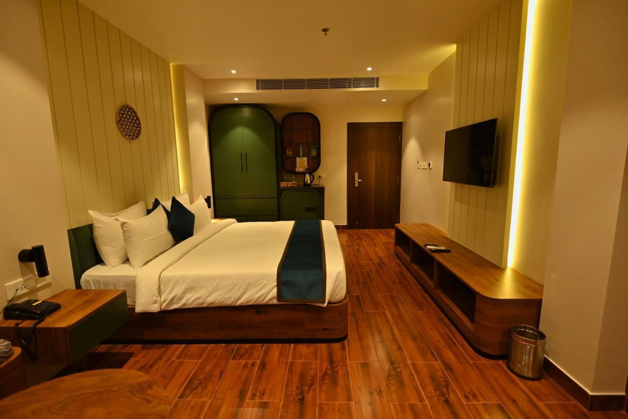 The Convoy Hotel Dibrugarh Εξωτερικό φωτογραφία