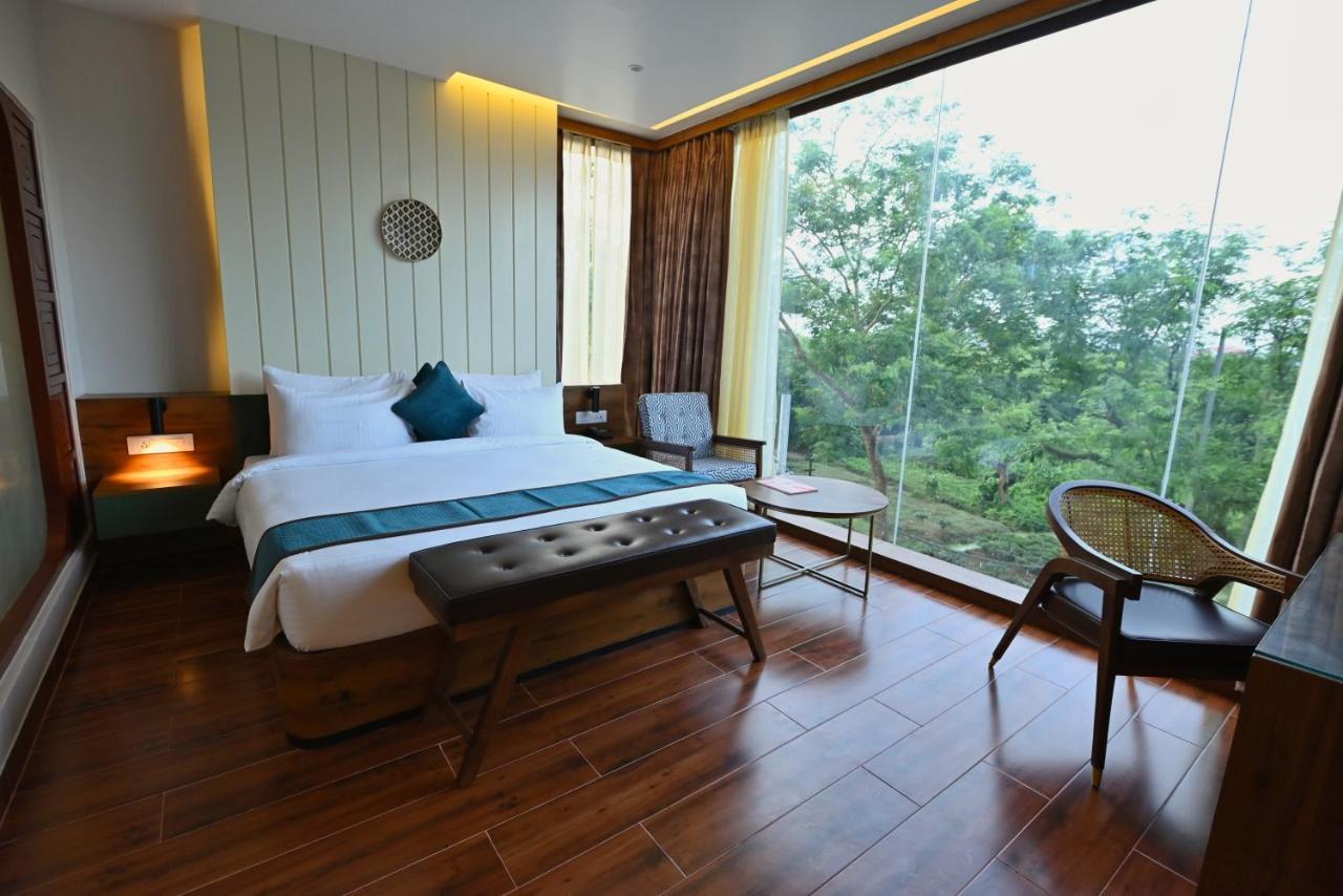 The Convoy Hotel Dibrugarh Εξωτερικό φωτογραφία