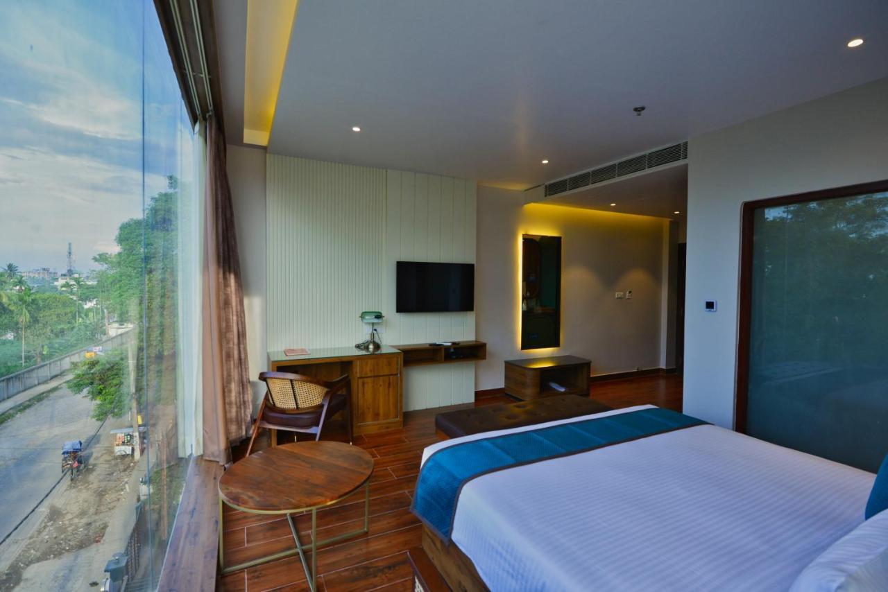 The Convoy Hotel Dibrugarh Εξωτερικό φωτογραφία