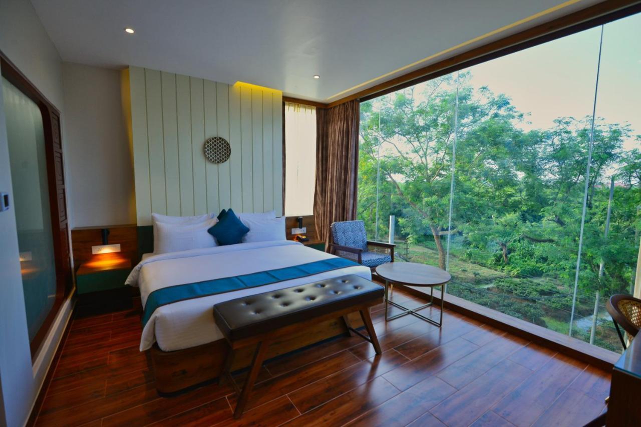 The Convoy Hotel Dibrugarh Εξωτερικό φωτογραφία